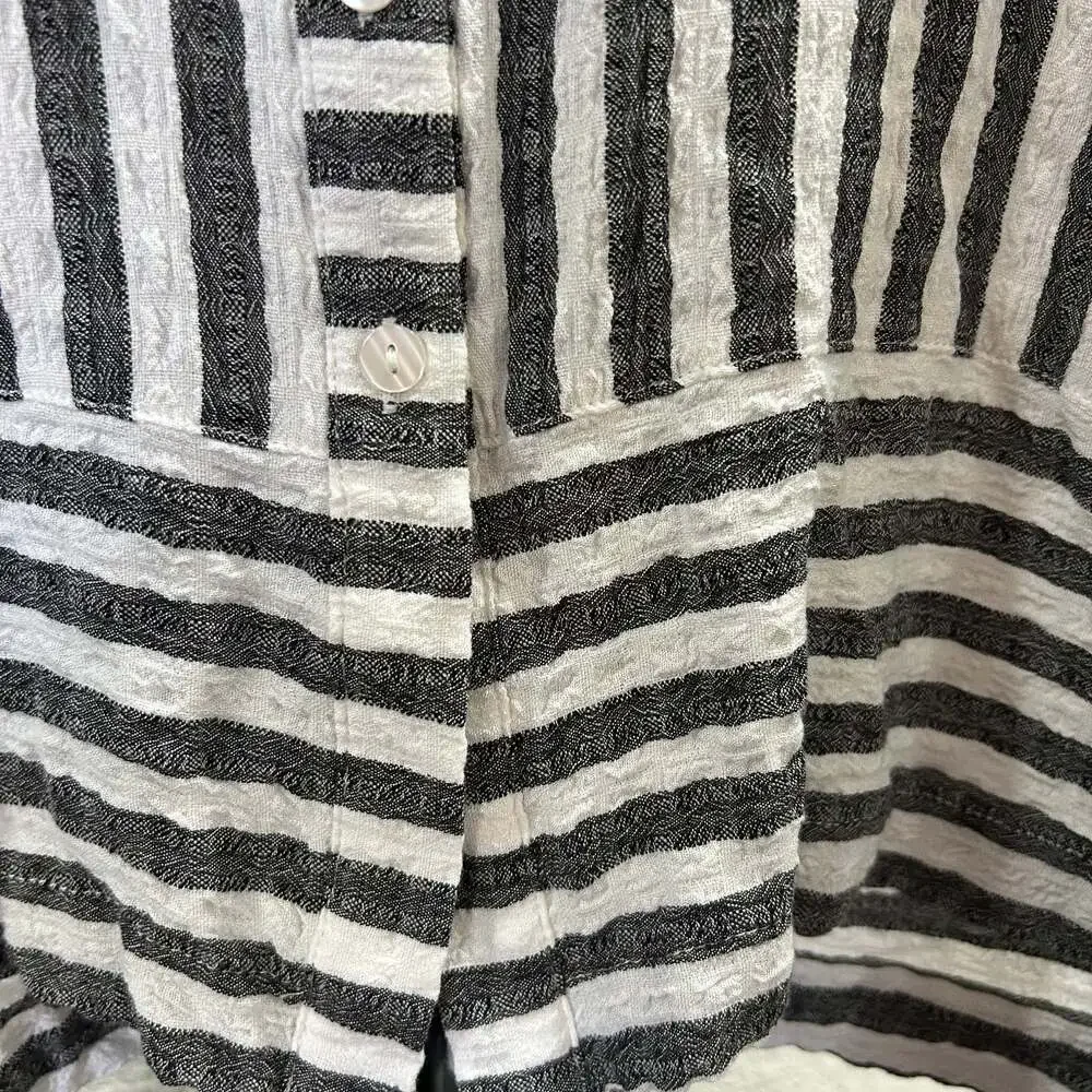 Jane & Delancey Black and White Striped Collared Button-Up Top Size XL - Picture 4 of 7
